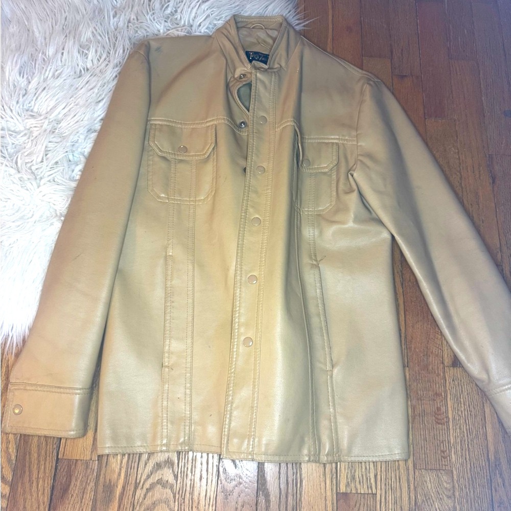 Vintage Men’s Med Vinyl Beige Coat
